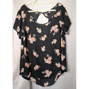 Torrid Women's Semi Sheer Floral Blouse Keyhole Back Whimsical Size 2(723)